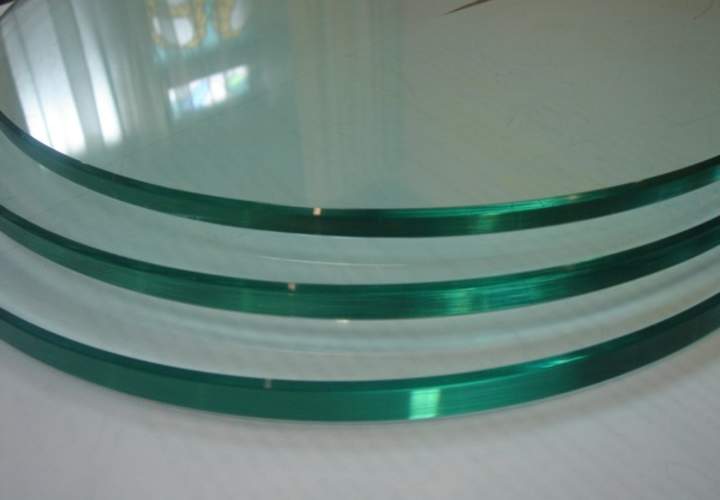 Шлифовка кромки стекла – простой процесс сделать стекло безопасным