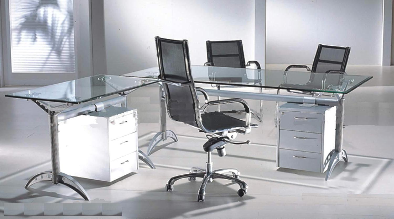 Стеклянные столы для офиса